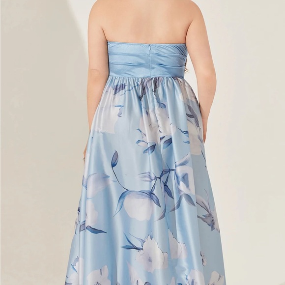 Flycurvy powder blue floral strapless gown 22 - Picture 12 of 13